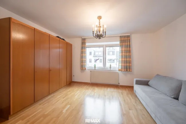Zimmer 2 (OG 1)