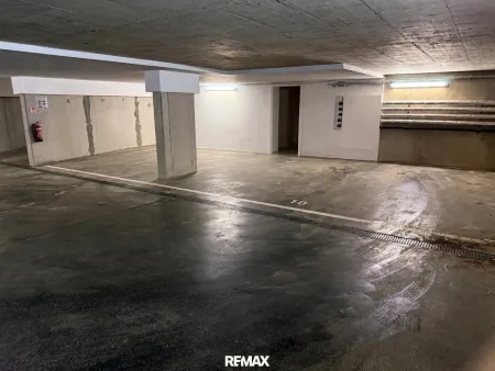 3 Garagenplätze
