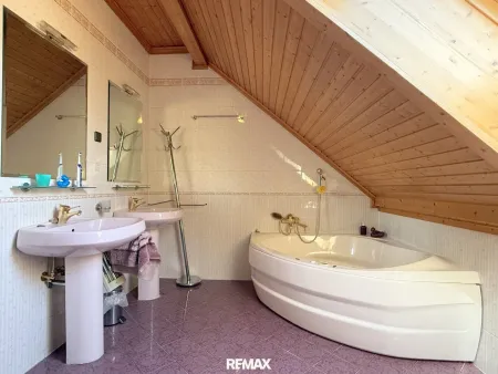 Obergeschoss - Badezimmer