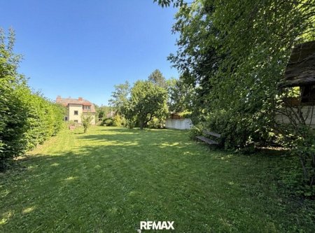 Rückansicht mit Garten