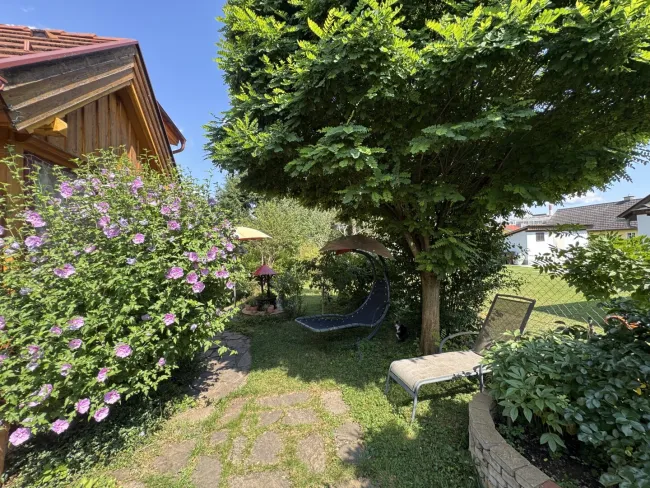 Werndorf bei Graz – Idyllisches Einfamilienhaus mit schönem Garten Ca. 97 m² Wohnfläche, 4 Zimmer, ca. 603 m² Grundstück - Bild
