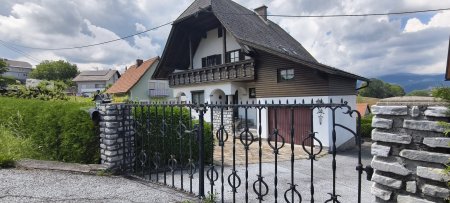 Edelschrott! Bieterverfahren! Nicht jedes Zuhause beginnt mit Perfektion.