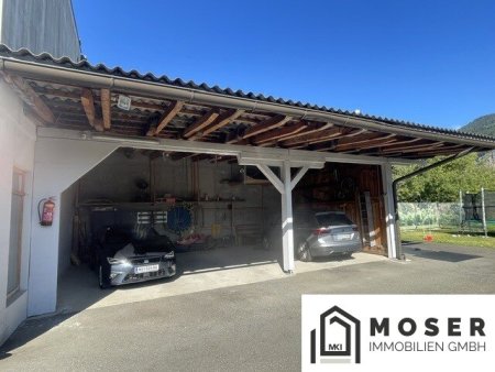 Teufenbach: Sofort beziehbares Einfamilienhaus mit 3 Garagen und 3er-Carport zu verkaufen
