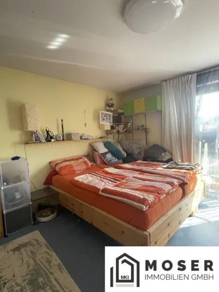 Schlafzimmer 1