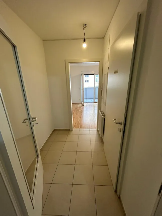 Charmante 2-Zimmer-Wohnung mit Balkon und Stadtblick in Graz! - Bild