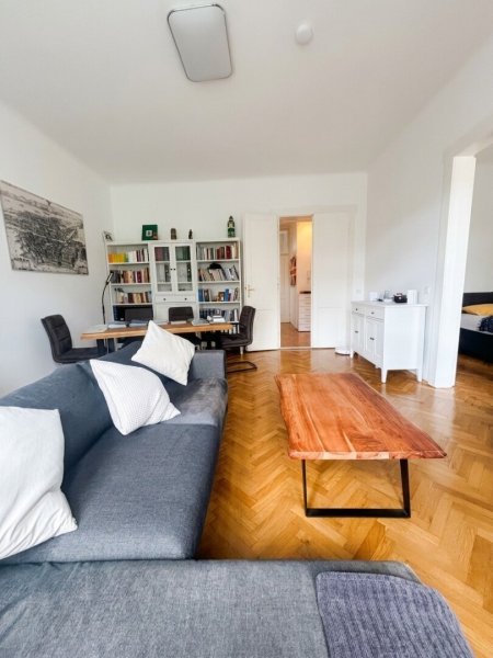 Helle 3-Zi-Wohnung in Graz mit Balkon, Aufzug, Parkett & tollem Stadt- und Grünblick!