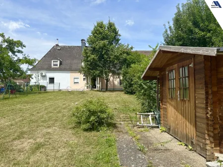 LINZ KEFERFELD:Charmantes Reihenhaus mit großen Garten im Herzen von Linz