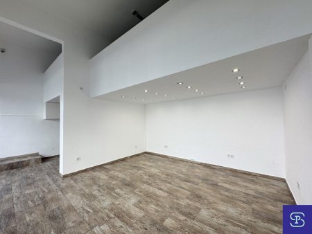 Währinger Straße: 37m² Geschäftslokal mit Auslagenfront zu mieten - 1180 Wien