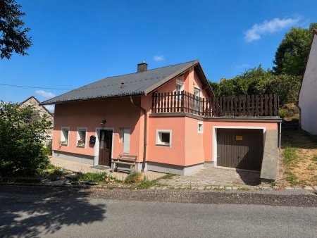 Wohnen im Grünen – gepflegtes Miethaus mit Terrasse und Garage in Altruppersdorf