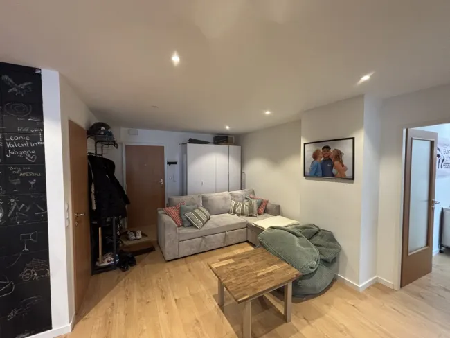Perfekt geschnittene WG-Wohnung – ideal für Eltern & Anleger, provisionsfrei vom Eigentümer - Bild