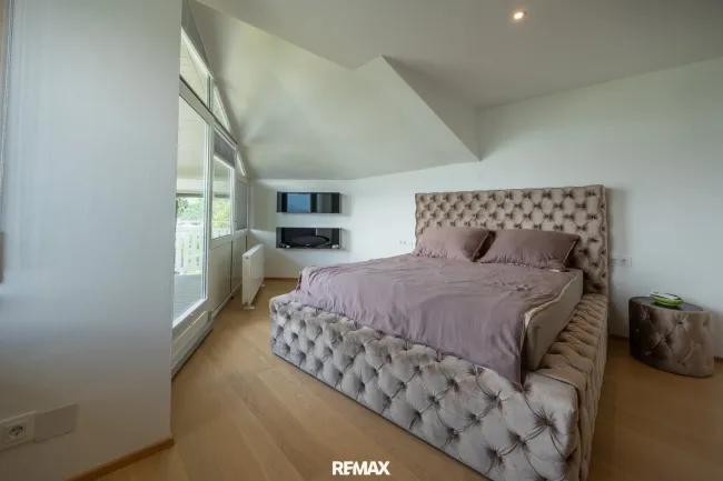 Schlafzimmer 2