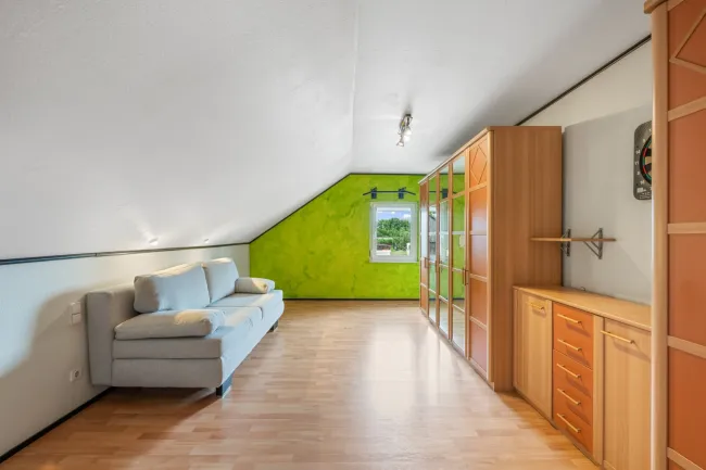OG- Zimmer 3 -Kinderzimmer oder Gästezimmer