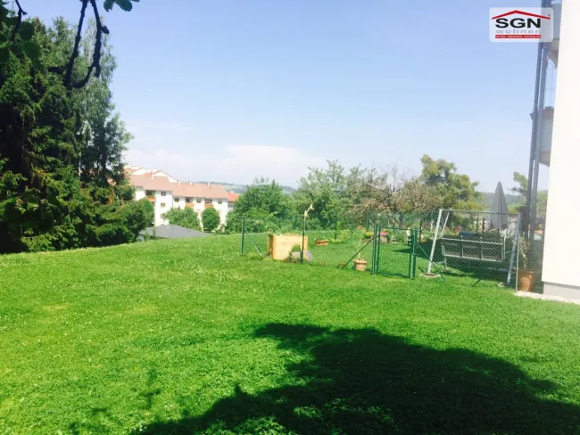 Perfekter Ausblick in ruhiger Lage - 3 Zimmer Wohnung mit Balkon- Stundungsvariante - Bild