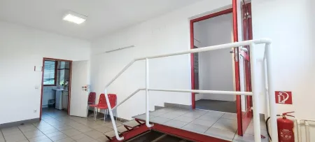 Treppenaufgang zum Büro