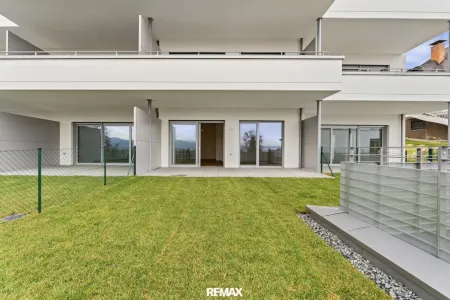 Terrasse samt Gartenanteil