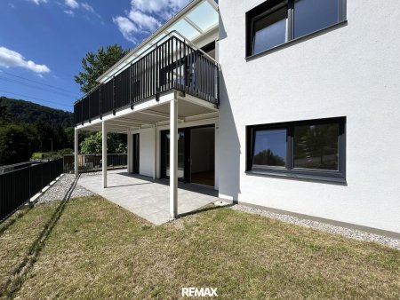 Garten samt Terrasse