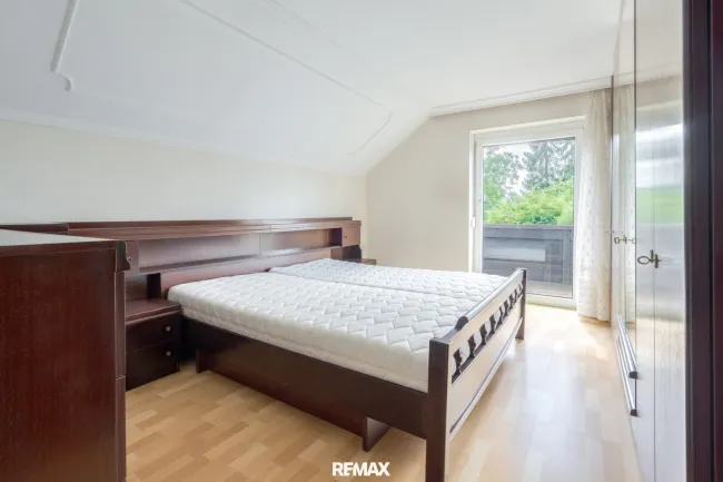 Schlafzimmer DG