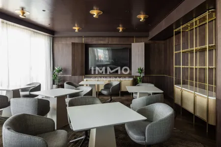 Executive Lounge