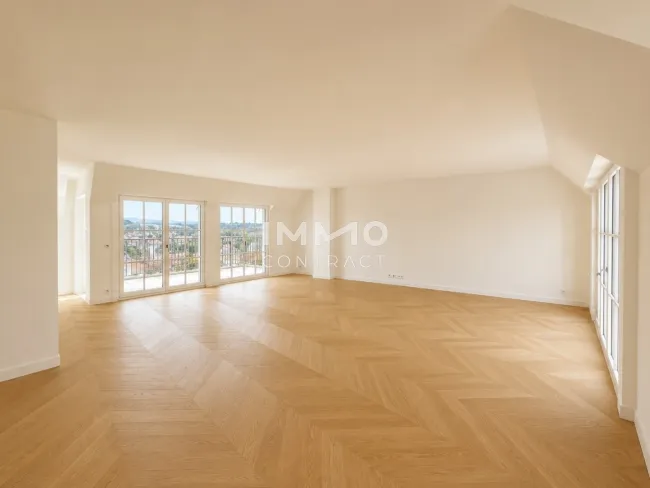 Penthouse in Villa Chimani: Wo Exklusivität zur Selbstverständlichkeit wird - inkl. 131qm Terrasse & Swimmingpool - Bild