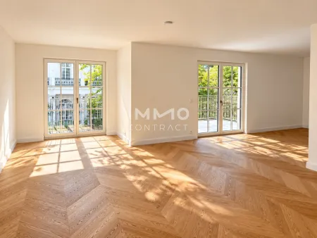 Villa Chimani: Stilvolle 3-Zimmer-Residenz mit Pool und Noblesse - Palais & Villa