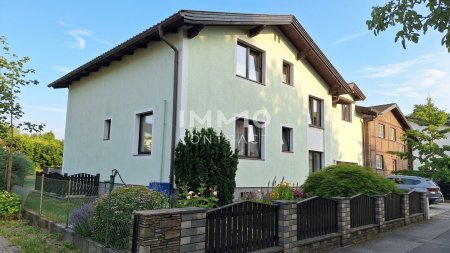 Zweifamilienhaus in ruhiger Siedlungslage von Wieselburg – Viel Platz für Familie, Generationen oder Wohnen & Arbeiten