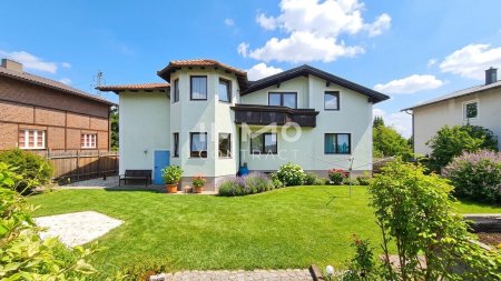 Zweifamilienhaus in ruhiger Siedlungslage von Wieselburg – Viel Platz für Familie, Generationen oder Wohnen & Arbeiten