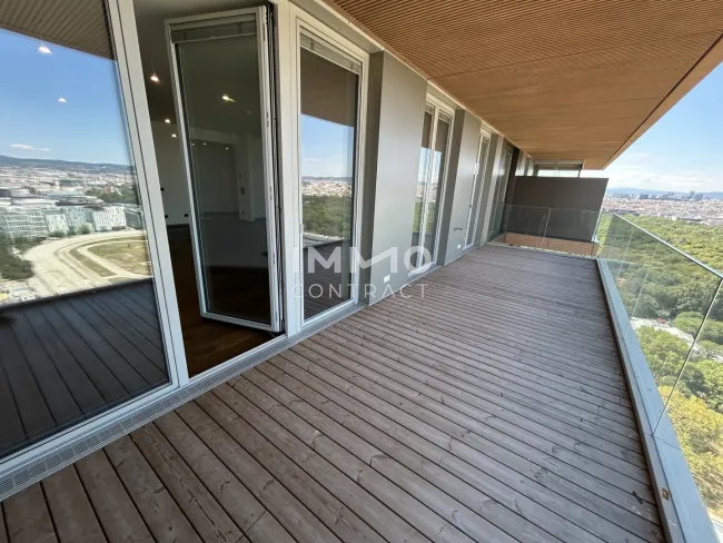 Möblierungsvorschlag Balkon (KI-generiert)