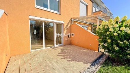 Großzügiges Reihenhaus mit Dachterrasse und Garten
