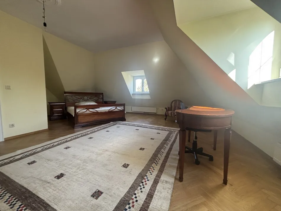 Nähe U3 Enkplatz! 4 Zimmer-Wohnung mit Gartenblick! - Bild