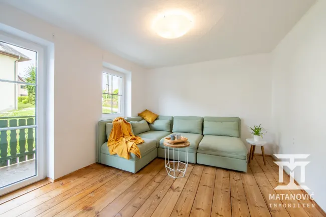 1. OG | Freundliches Schlafzimmer mit Wohlfühlcharakter