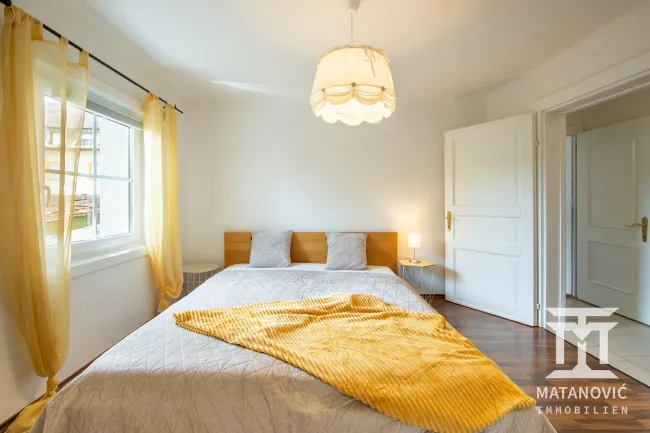 EG | Ferienwohnung – Helles Schlafzimmer