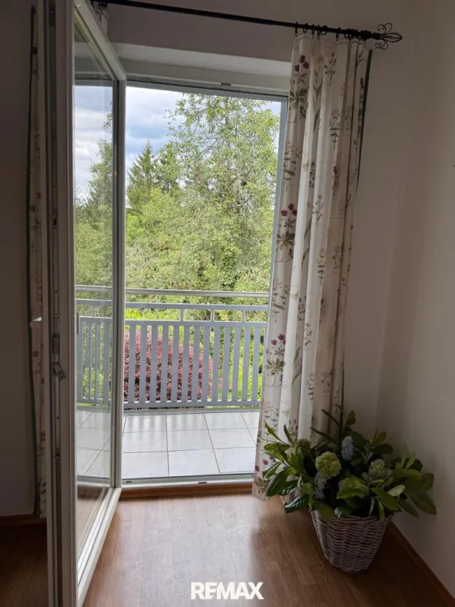 Balkon OG
