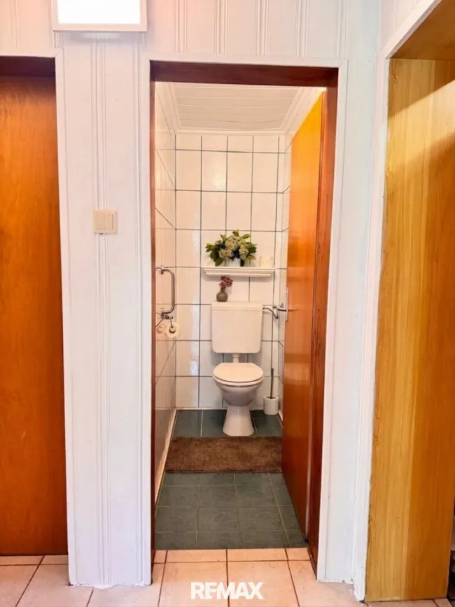 WC EG