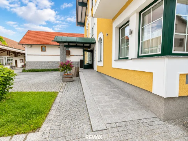 Großzügige Büro- bzw. Praxisfläche in Taufkirchen a. d. Pram - Bild