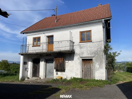 Landwirtschaftlicher Nutzgrund mit ca. 5 Ha - kleine Hofstatt mit Nebengebäuden