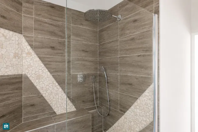 Badezimmer (W) OG.