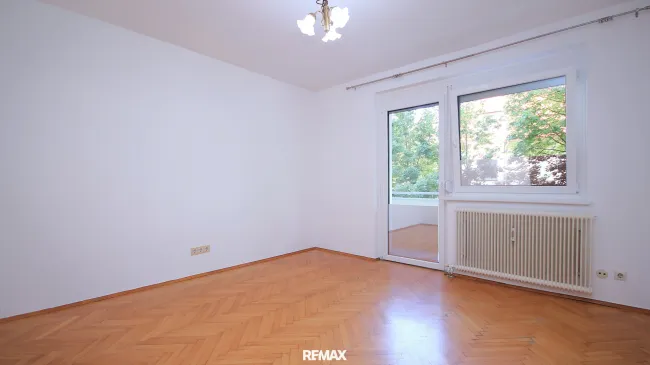 Zu Fuß zur Uni inkl. Balkon, TG Abstellplatz möglich! - Titelbild