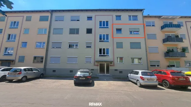 Vorderansicht mit Hauseingang