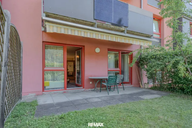 Terrasse mit Garten