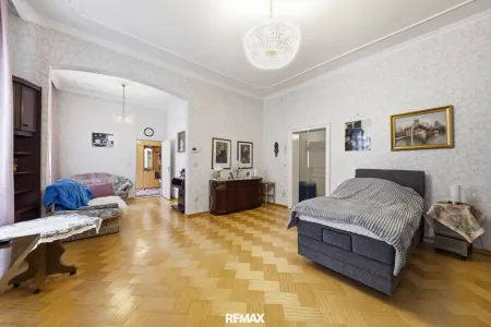 Familienfreundliches Stadthaus in ruhiger Lage von Hollabrunn – Viel Platz & Potenzial!
