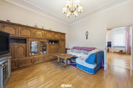 Familienfreundliches Stadthaus in ruhiger Lage von Hollabrunn – Viel Platz & Potenzial!