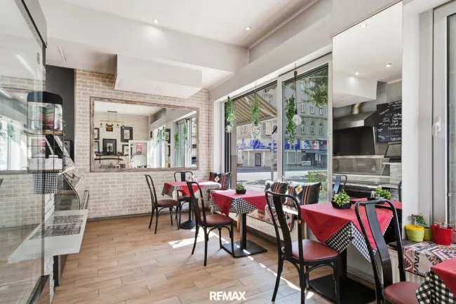 Hervorragend eingeführtes Gastronomielokal („Mek Burek“ Strudelhaus) im 20. Bezirk zu verkaufen - Bild