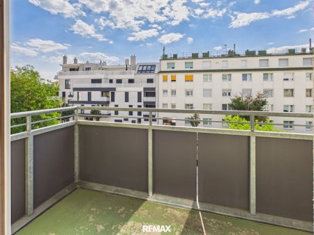 2-Zimmer-Balkonwohnung nahe Rathauspark