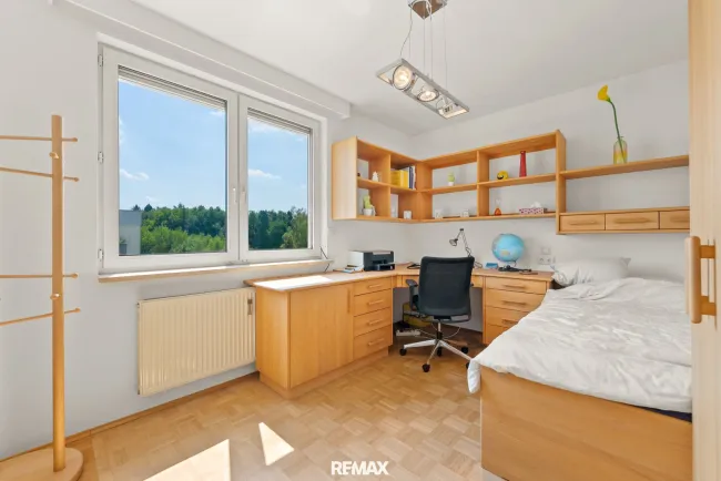 4-Zimmer-Wohnung am Linzer Froschberg mit Garage - Bild