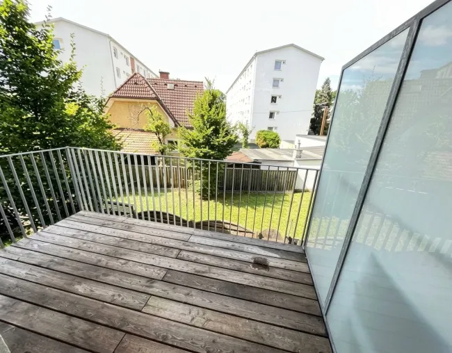 Ruhiger Studentenhit - modern mit Balkon in guter Wohnlage - Bild