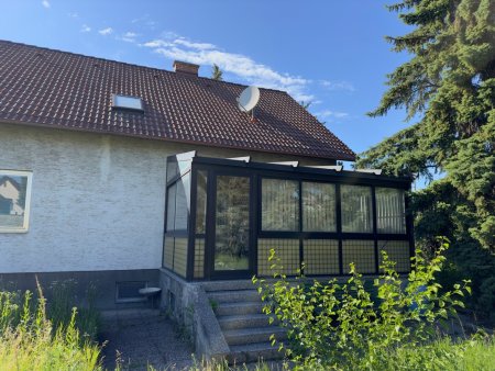 Haus in Schwechat mit großem Entwicklungspotenzial zum Verkauf