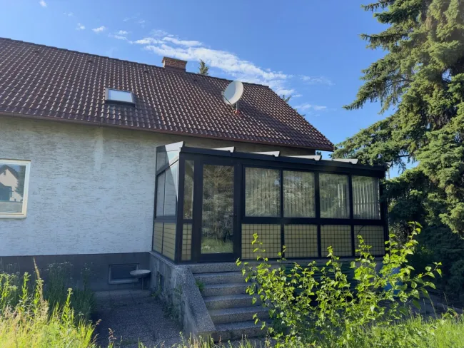 Haus in Schwechat mit großem Entwicklungspotenzial zum Verkauf - Bild