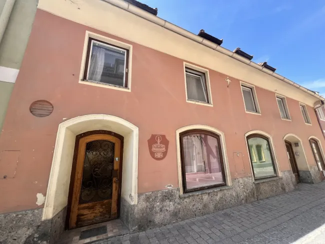 Murauer Altstadthaus mit Blick auf die Mur - Bild