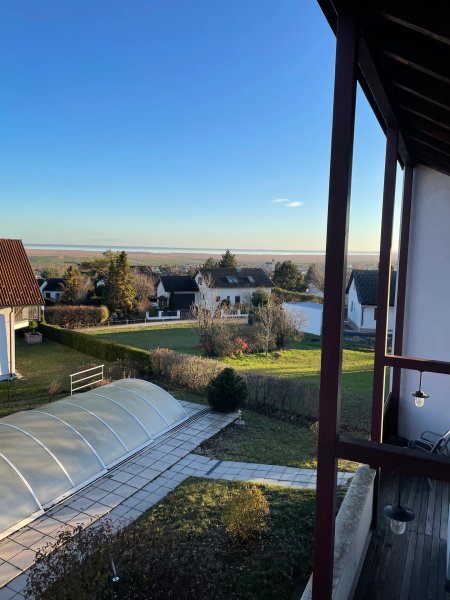 Blick auf Neusiedlersee.jpg