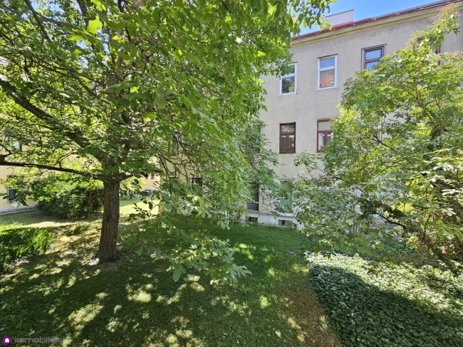 Sanierungsbedürftige Studentenwohnung im Herzen von Stadlau... - Titelbild